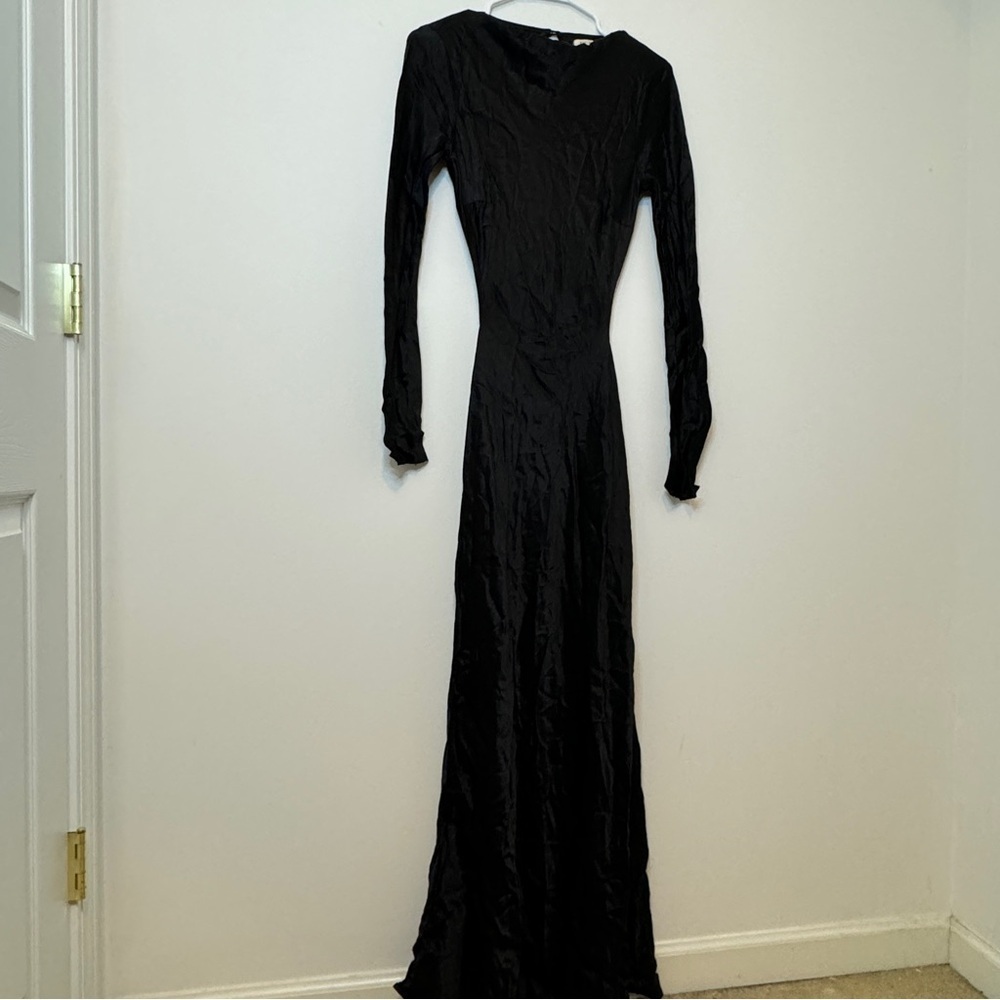 NEW Bec & Bridge Ren Long Sleeve Midi Dress in Black Size 6 Open Back Satin - Picture 3 of 8